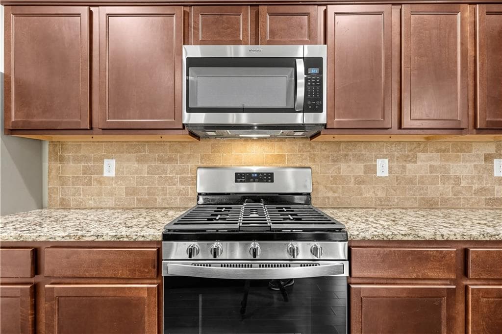 4 bedroom, 4 bathroom, 2,852 sq ft single family residence for sale at 3557 Parkside View Boulevard, Dacula, GA 30019 — photo 9