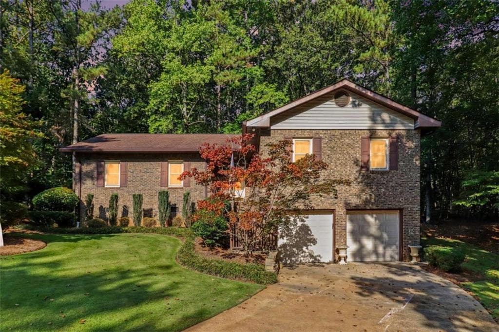 4 bedroom, 3 bathroom, 3,138 sq ft single family residence for sale at 1373 Fernwood Court, Villa Rica, GA 30180