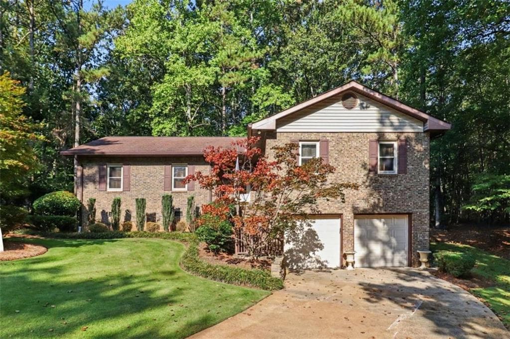 4 bedroom, 3 bathroom, 3,138 sq ft single family residence for sale at 1373 Fernwood Court, Villa Rica, GA 30180 — photo 4