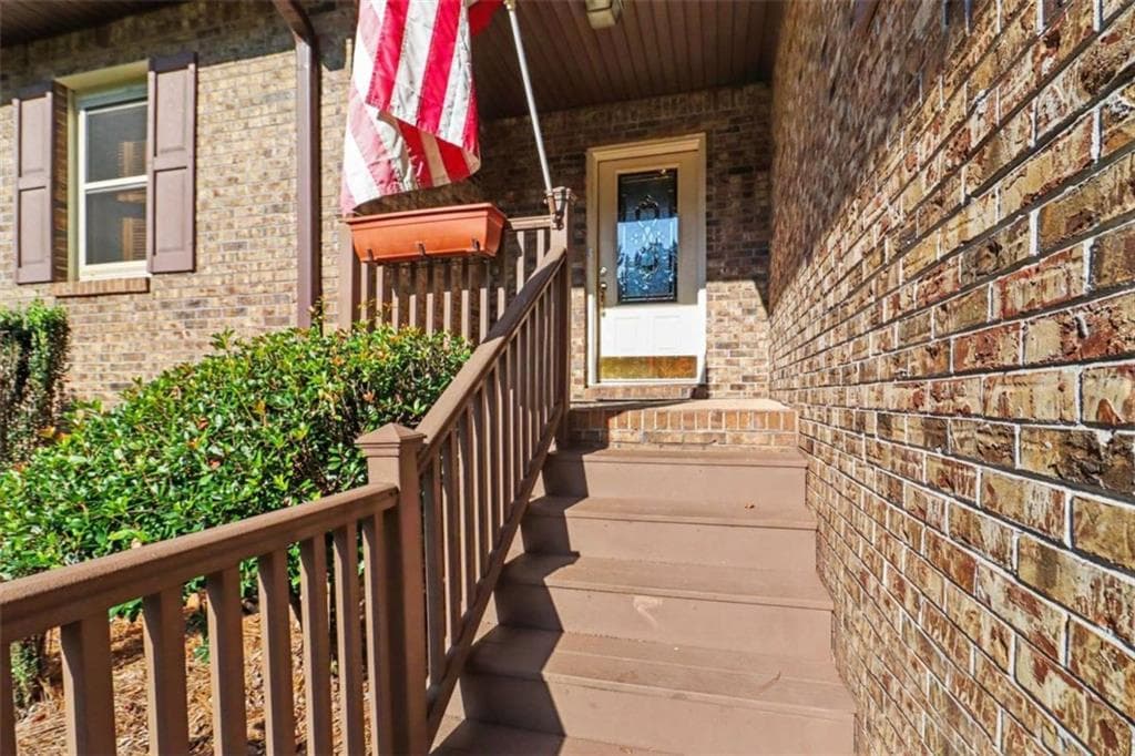 4 bedroom, 3 bathroom, 3,138 sq ft single family residence for sale at 1373 Fernwood Court, Villa Rica, GA 30180 — photo 6