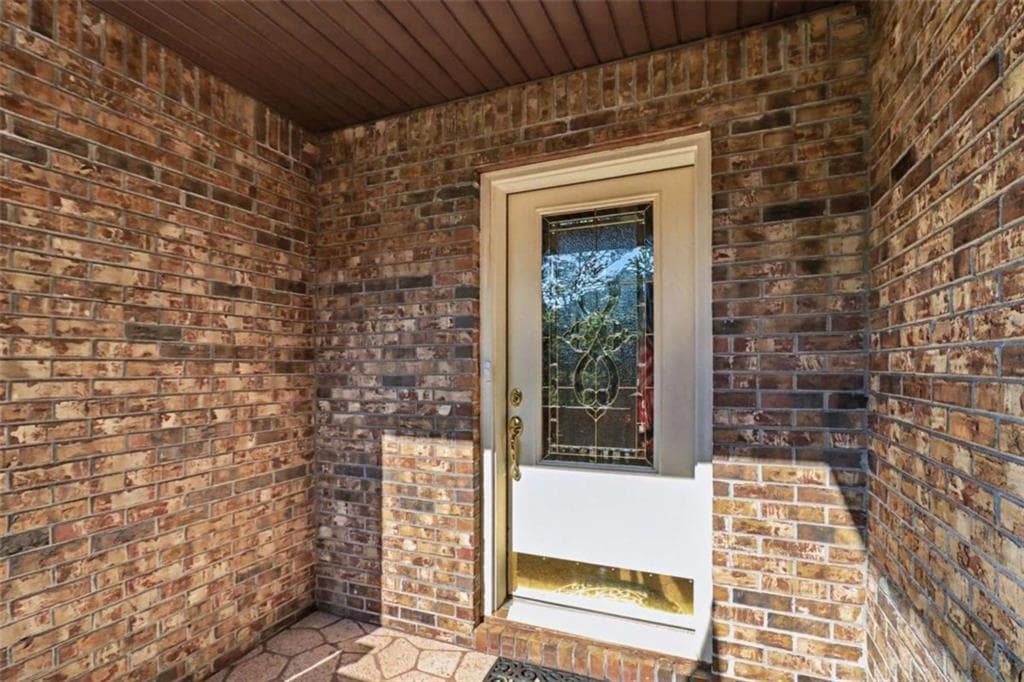 4 bedroom, 3 bathroom, 3,138 sq ft single family residence for sale at 1373 Fernwood Court, Villa Rica, GA 30180 — photo 7