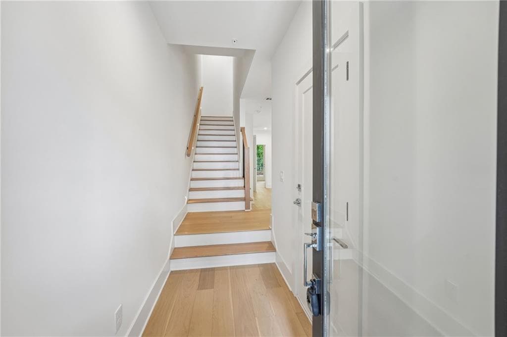 4 bedroom, 4 bathroom, 3,140 sq ft townhouse for sale at 432 Cedar Dust Drive, Decatur, GA 30030 — photo 4