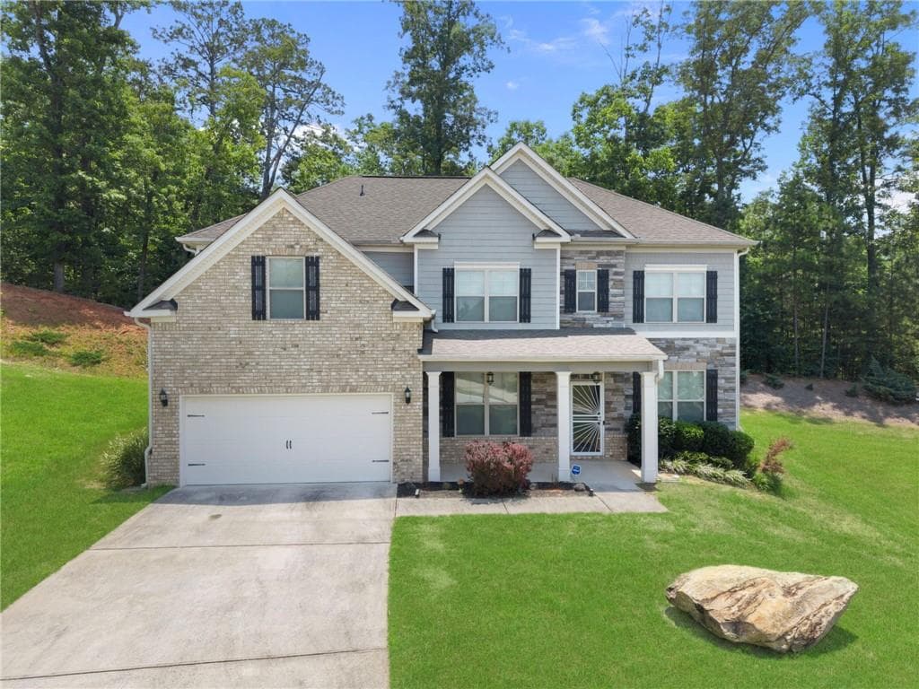 4 bedroom, 3 bathroom, 3,366 sq ft single family residence for sale at 4818 Ralin Court, Atlanta, GA 30331 — photo 2