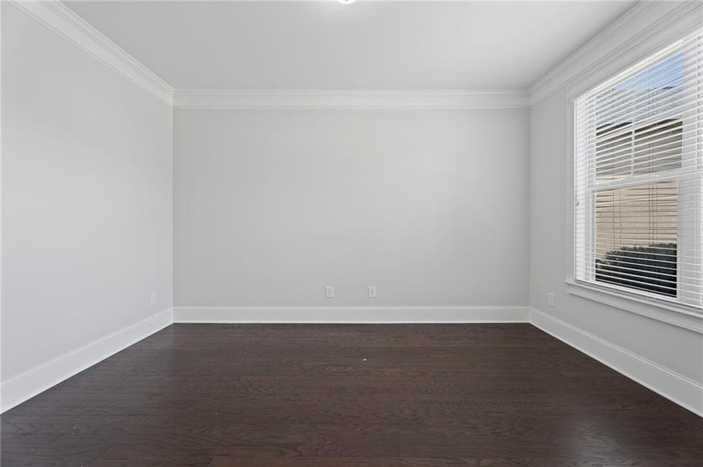 4 bedroom, 3 bathroom, 3,366 sq ft single family residence for sale at 4818 Ralin Court, Atlanta, GA 30331 — photo 5