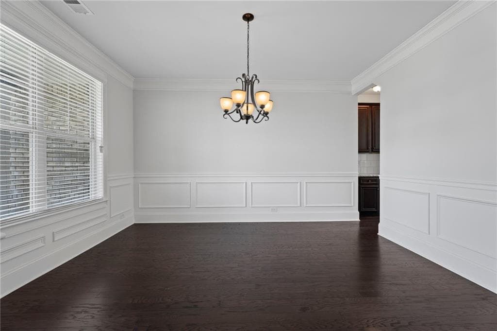 4 bedroom, 3 bathroom, 3,366 sq ft single family residence for sale at 4818 Ralin Court, Atlanta, GA 30331 — photo 7