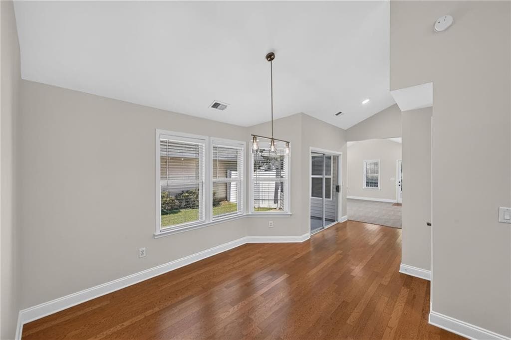 3 bedroom, 2 bathroom, 1,357 sq ft single family residence for sale at 2525 Gateview Court, Cumming, GA 30040 — photo 9