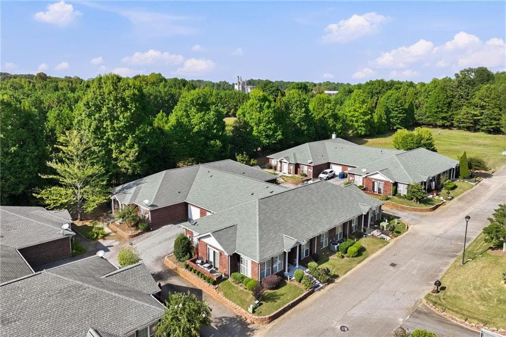 2 bedroom, 2 bathroom, 1,618 sq ft condominium for sale at 4287 Skyline View, Oakwood, GA 30566 — photo 4