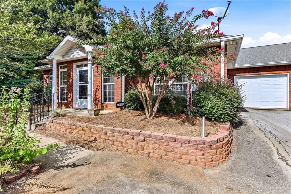 2 bedroom, 2 bathroom, 1,618 sq ft condominium for sale at 4287 Skyline View, Oakwood, GA 30566 — photo 6