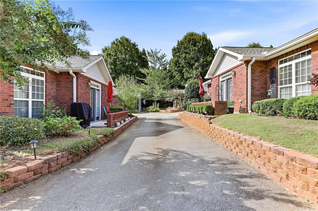 2 bedroom, 2 bathroom, 1,618 sq ft condominium for sale at 4287 Skyline View, Oakwood, GA 30566 — photo 9