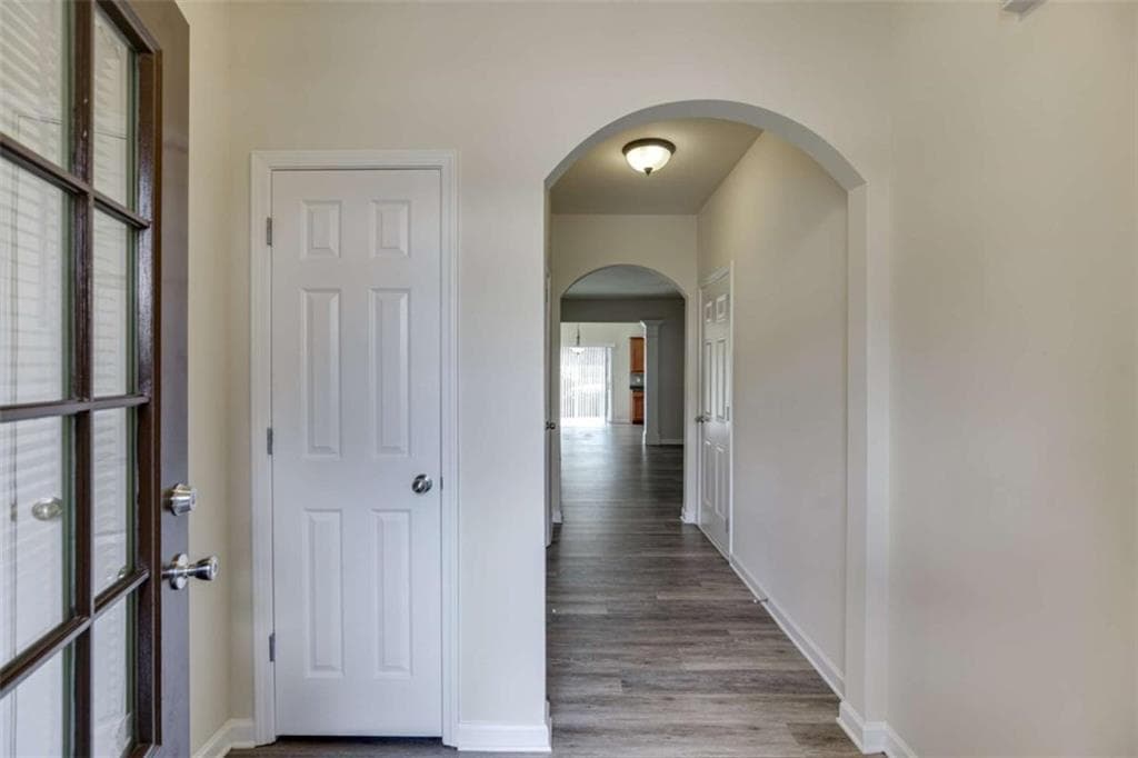 3 bedroom, 3 bathroom, 1,798 sq ft townhouse for sale at 352 Beynon Terrace, Suwanee, GA 30024 — photo 8