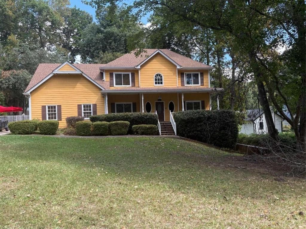 4 bedroom, 3 bathroom, 1,992 sq ft single family residence for sale at 1068 Leslie Place, Lithonia, GA 30058 — photo 2