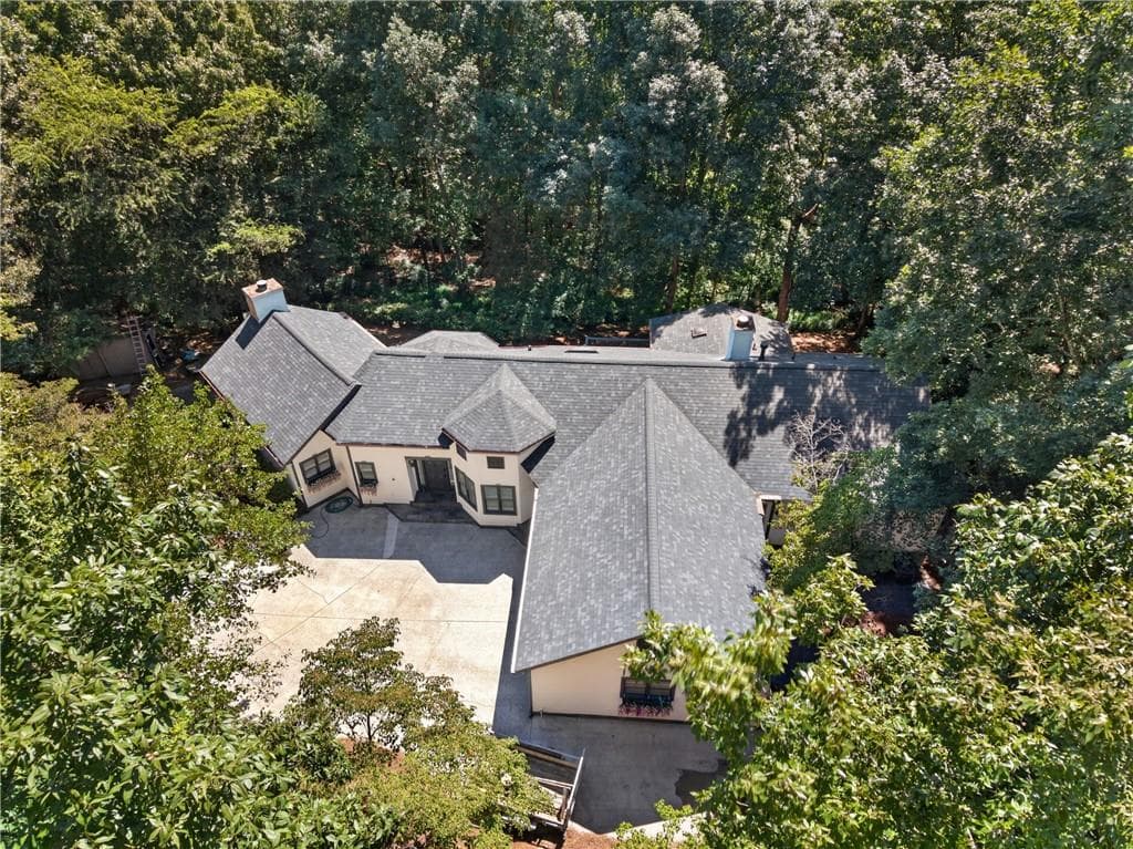 3 bedroom, 6 bathroom, 4,437 sq ft single family residence for sale at 890 Pine Grove Pointe Drive, Roswell, GA 30075 — photo 2