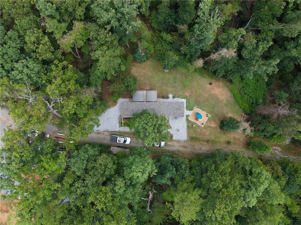 2 bedroom, 2 bathroom, 812 sq ft single family residence for sale at 69 Gold Lake Drive, Cleveland, GA 30528 — photo 3