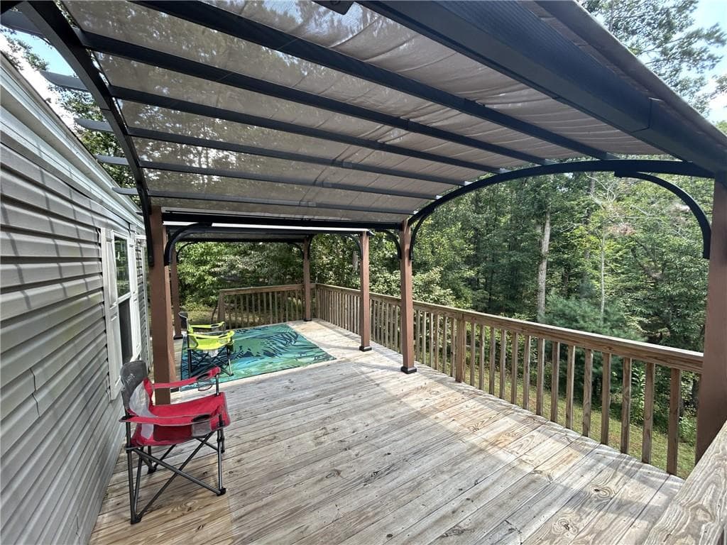 2 bedroom, 2 bathroom, 812 sq ft single family residence for sale at 69 Gold Lake Drive, Cleveland, GA 30528 — photo 5