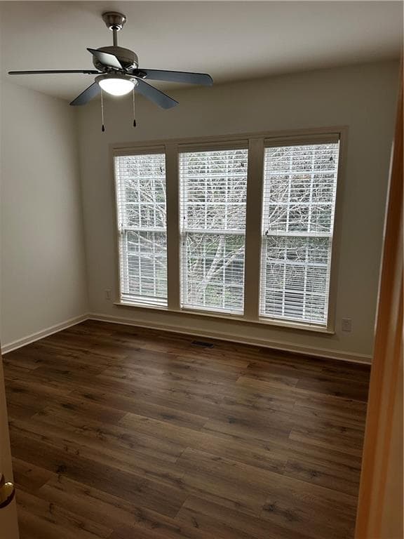 5 bedroom, 4 bathroom, 3,597 sq ft single family residence for sale at 711 Hexham Court, Suwanee, GA 30024 — photo 6