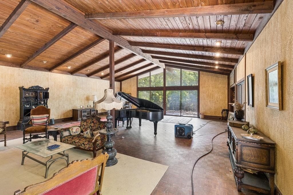 7 bedroom, 8 bathroom single family residence for sale at 1510 W Wesley Road, Atlanta, GA 30327 — photo 7