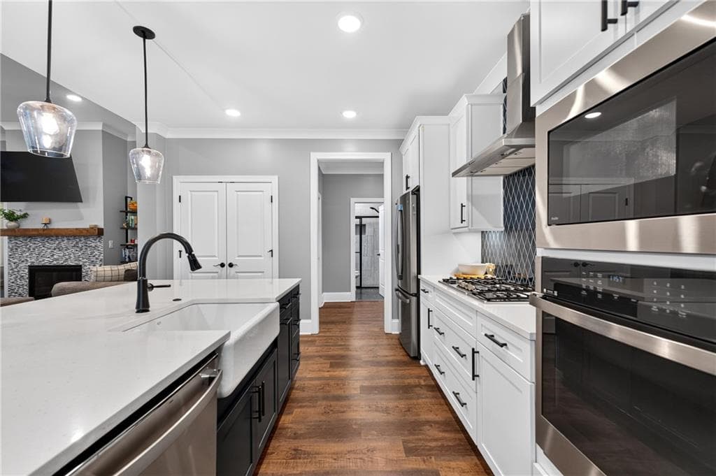 4 bedroom, 3 bathroom, 2,633 sq ft single family residence for sale at 1058 Amarose Lane, Marietta, GA 30066 — photo 8