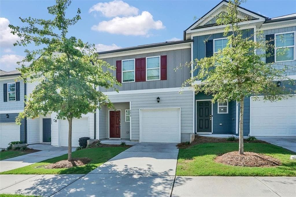 3 bedroom, 3 bathroom, 1,768 sq ft townhouse under contract at 3470 Lakeview Creek, Stonecrest, GA 30038 — photo 2