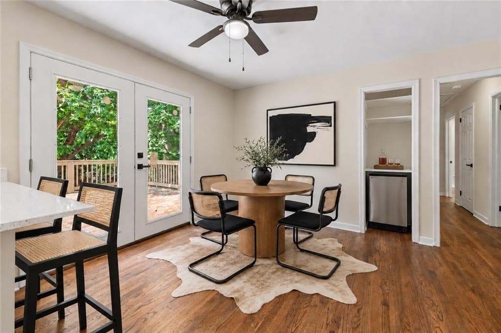 3 bedroom, 2 bathroom, 1,720 sq ft single family residence for sale at 2884 Ben Hill Road, East Point, GA 30344 — photo 7