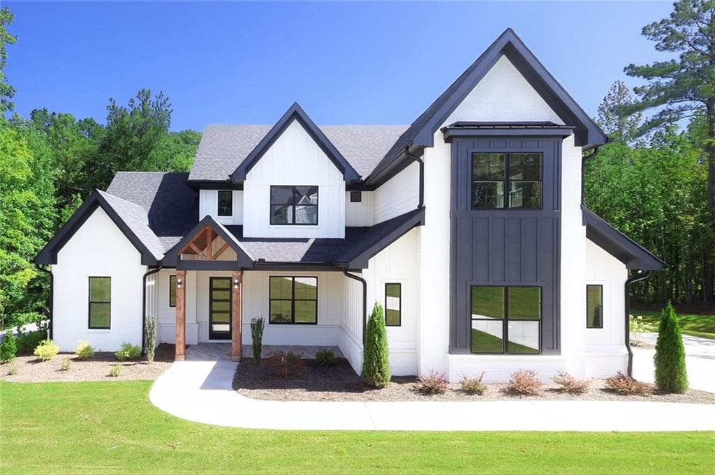 5 bedroom, 5 bathroom, 3,559 sq ft single family residence for sale at 121 Forest Berry Court, Newnan, GA 30265 — photo 5