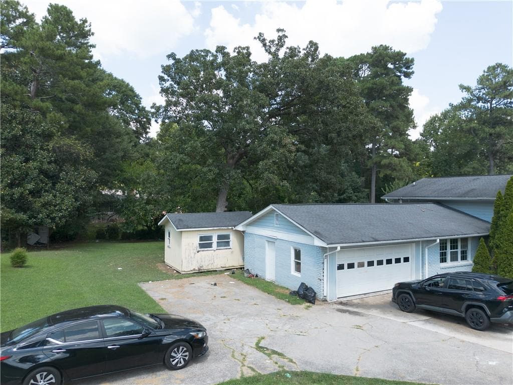 4 bedroom, 3 bathroom, 1,827 sq ft single family residence for sale at 544 Smyrna Powder Springs Road, Marietta, GA 30060 — photo 2