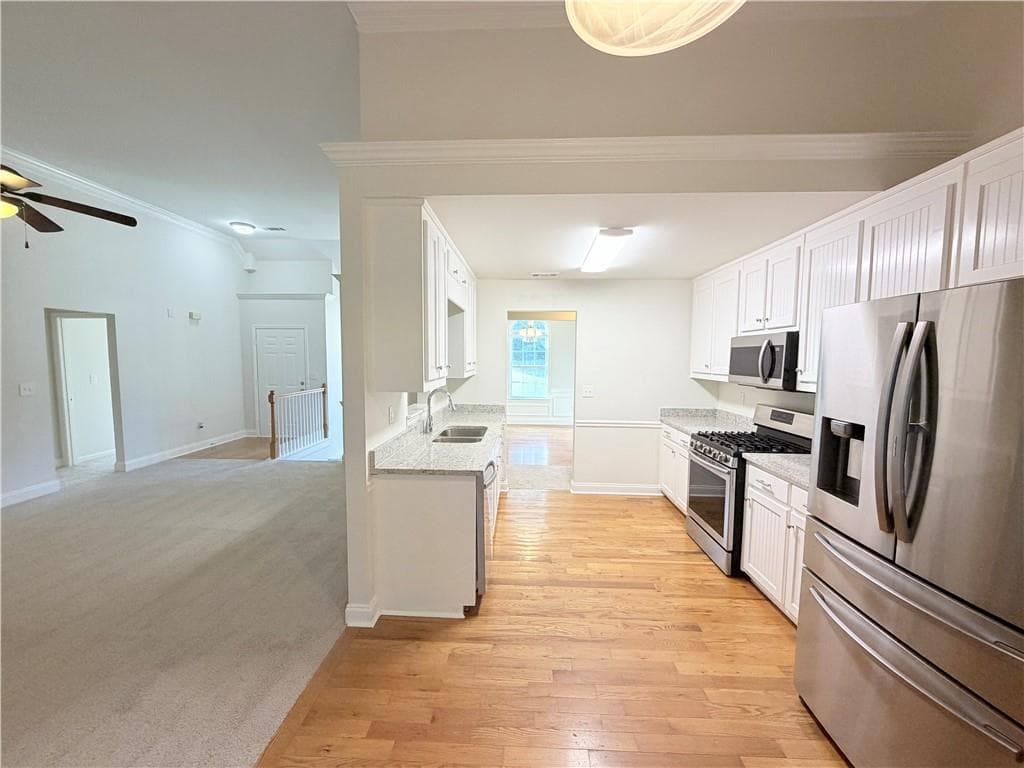3 bedroom, 3 bathroom, 2,433 sq ft single family residence for sale at 1412 White Oak Trace, Loganville, GA 30052 — photo 2