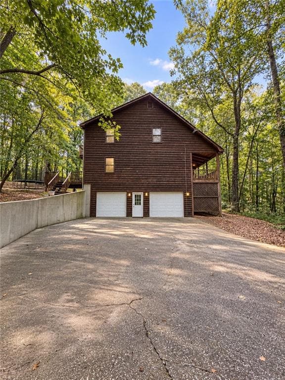 4 bedroom, 3 bathroom, 2,816 sq ft single family residence for sale at 180 Hale Mountain Court, Hiram, GA 30141 — photo 2