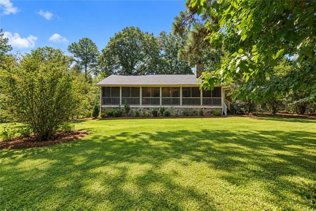 3 bedroom, 2 bathroom, 1,972 sq ft single family residence for sale at 76 Harold Drive, Mcdonough, GA 30253 — photo 5