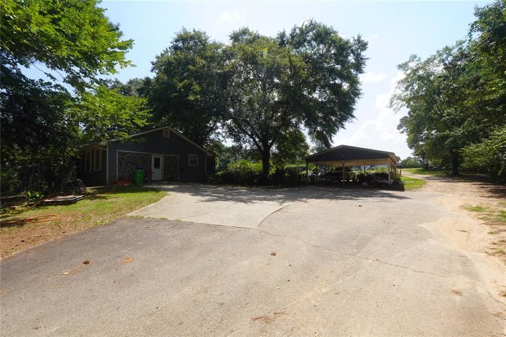 3 bedroom, 2 bathroom, 1,972 sq ft single family residence for sale at 76 Harold Drive, Mcdonough, GA 30253 — photo 8