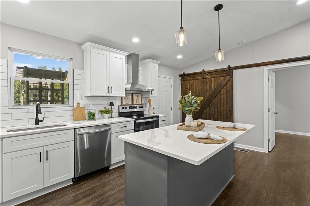 4 bedroom, 2 bathroom, 1,150 sq ft single family residence for sale at 2406 Woodland Drive, Kennesaw, GA 30152 — photo 10