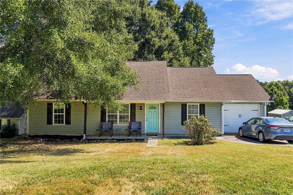 3 bedroom, 2 bathroom, 1,215 sq ft single family residence for sale at 270 Brody Drive, Resaca, GA 30735 — photo 2