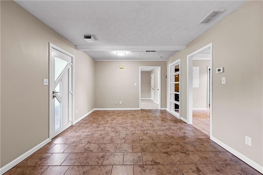 2 bedroom, 1 bathroom, 1,150 sq ft single family residence for sale at 184 Ball Ground Road, Covington, GA 30014 — photo 10