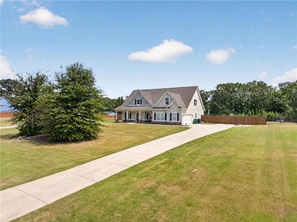 4 bedroom, 3 bathroom, 2,846 sq ft single family residence for sale at 199 Thurmond Road, Statham, GA 30666 — photo 2