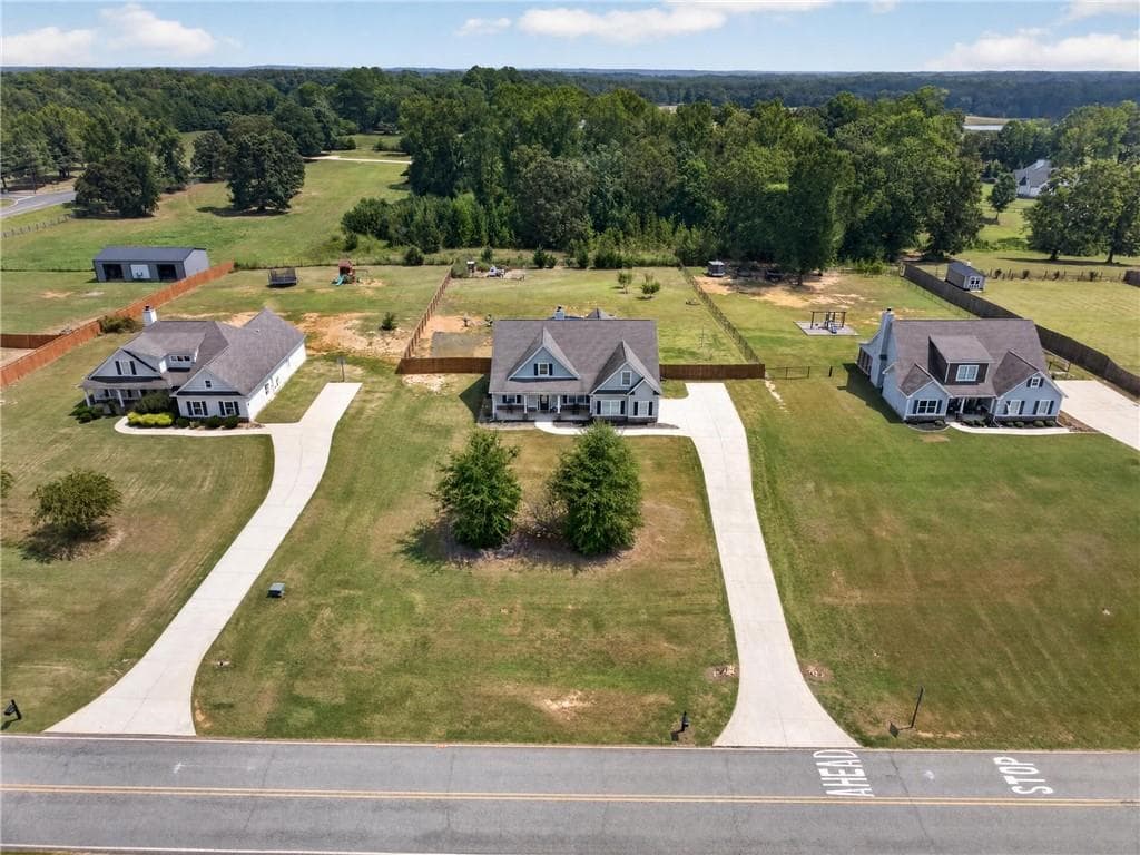 4 bedroom, 3 bathroom, 2,846 sq ft single family residence for sale at 199 Thurmond Road, Statham, GA 30666 — photo 4