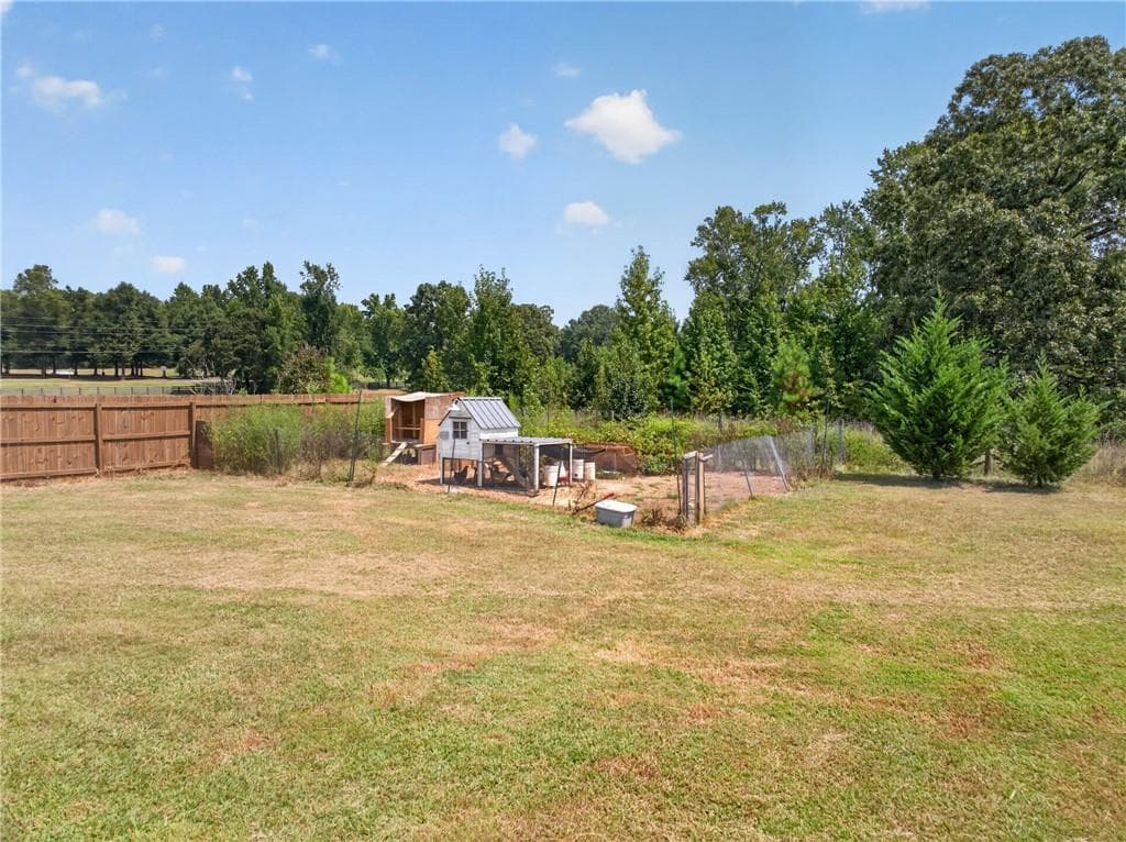 4 bedroom, 3 bathroom, 2,846 sq ft single family residence for sale at 199 Thurmond Road, Statham, GA 30666 — photo 6