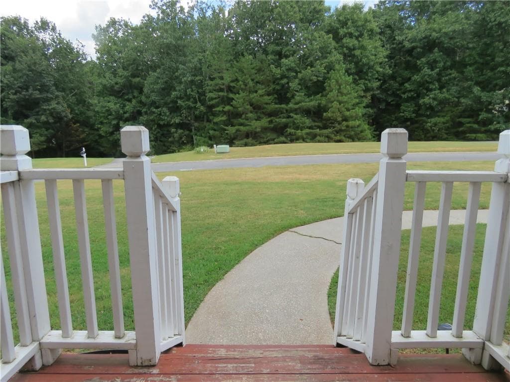 5 bedroom, 4 bathroom, 3,124 sq ft single family residence for sale at 102 Chestnut Hill Drive, Canton, GA 30114 — photo 8