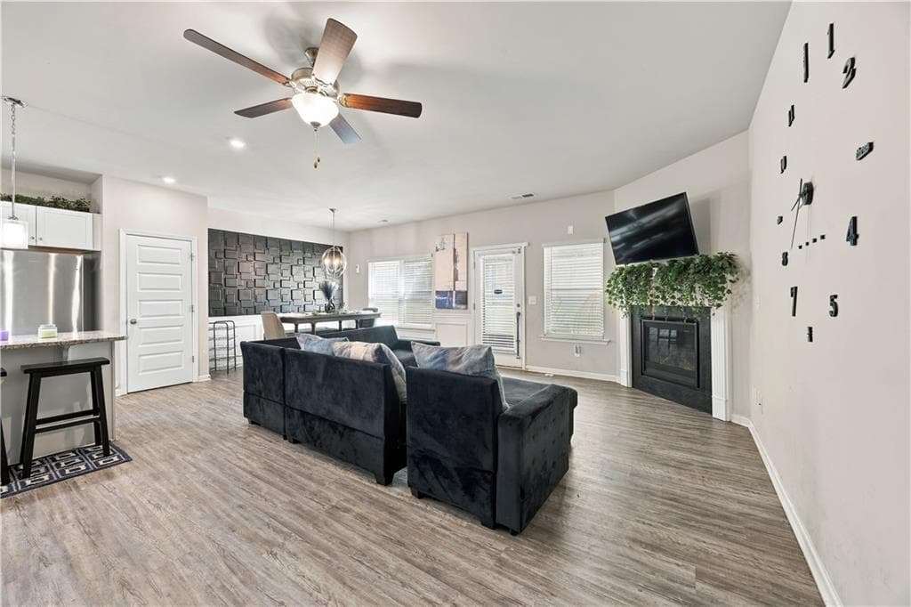3 bedroom, 2 bathroom, 1,796 sq ft single family residence for sale at 1404 Beckett Drive, Hampton, GA 30228 — photo 5