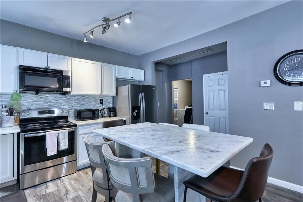 3 bedroom, 2 bathroom, 1,152 sq ft single family residence for sale at 1042 Parsons Street, Atlanta, GA 30314 — photo 7