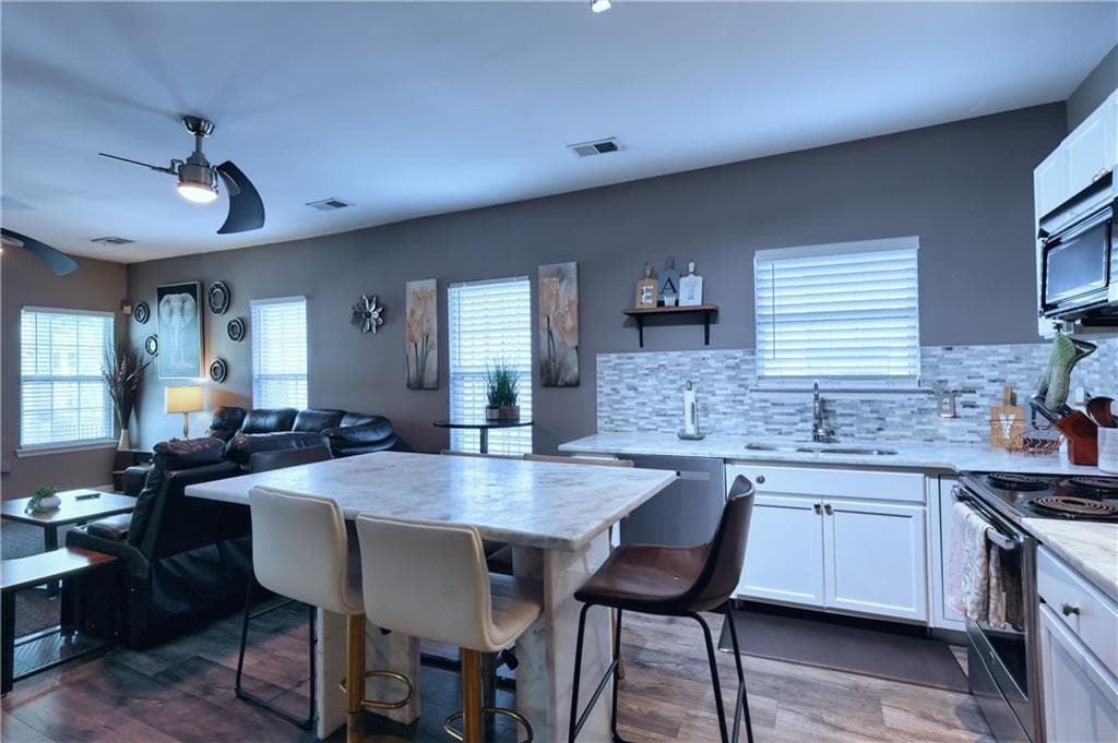 3 bedroom, 2 bathroom, 1,152 sq ft single family residence for sale at 1042 Parsons Street, Atlanta, GA 30314 — photo 8