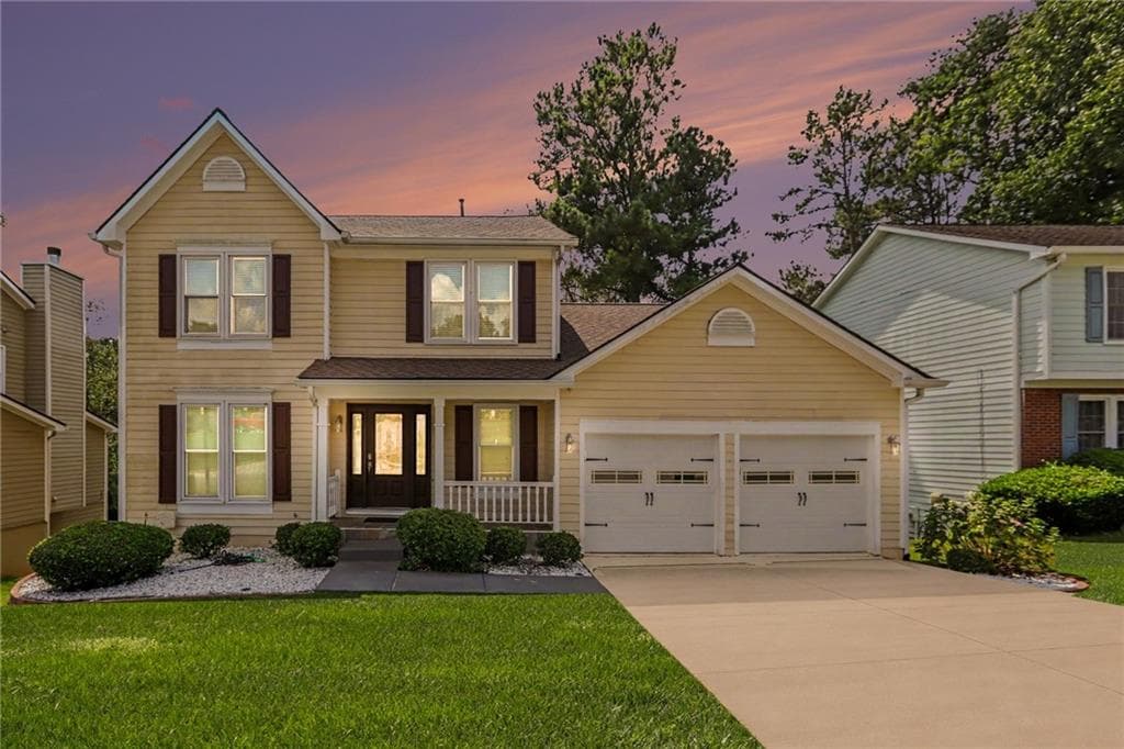 3 bedroom, 3 bathroom, 2,384 sq ft single family residence for sale at 1975 Wynhurst Crossing, Stone Mountain, GA 30088 — photo 2