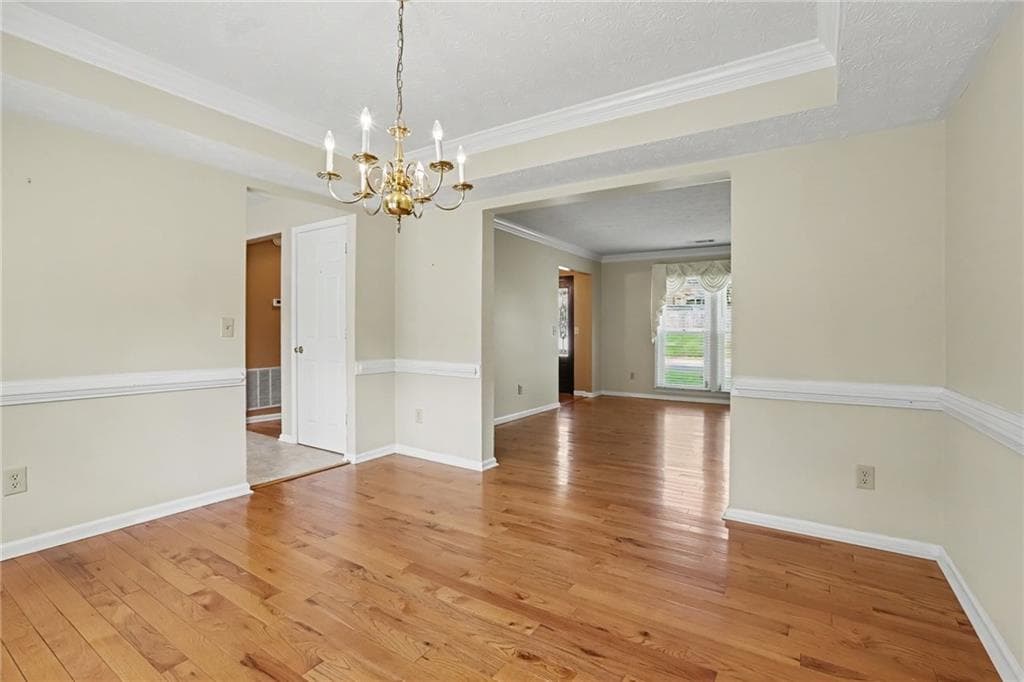 3 bedroom, 3 bathroom, 2,384 sq ft single family residence for sale at 1975 Wynhurst Crossing, Stone Mountain, GA 30088 — photo 6