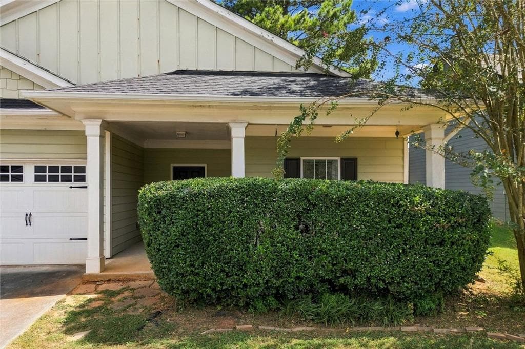 3 bedroom, 2 bathroom, 1,777 sq ft single family residence for sale at 102 Mercer Lane, Cartersville, GA 30120 — photo 2