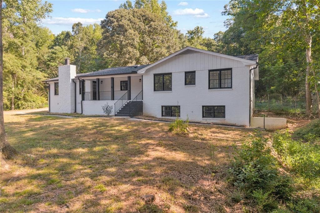 4 bedroom, 4 bathroom, 3,097 sq ft single family residence for sale at 165 N Morning Dove Drive, Fayetteville, GA 30215 — photo 2