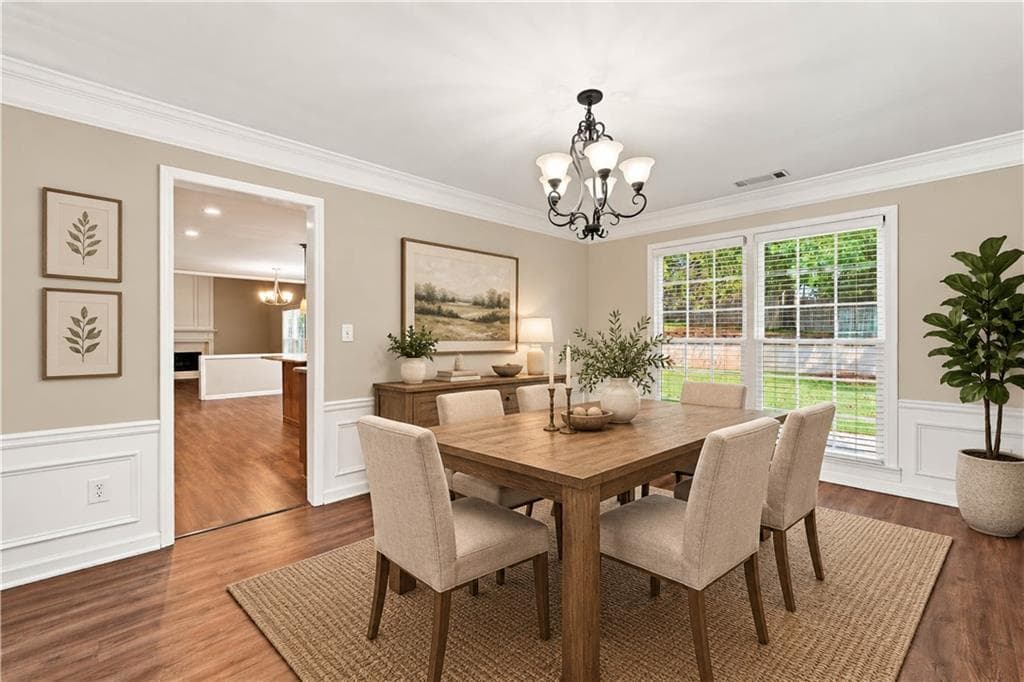 5 bedroom, 3 bathroom, 3,298 sq ft single family residence under contract at 1105 Olivine Drive, Johns Creek, GA 30022 — photo 5