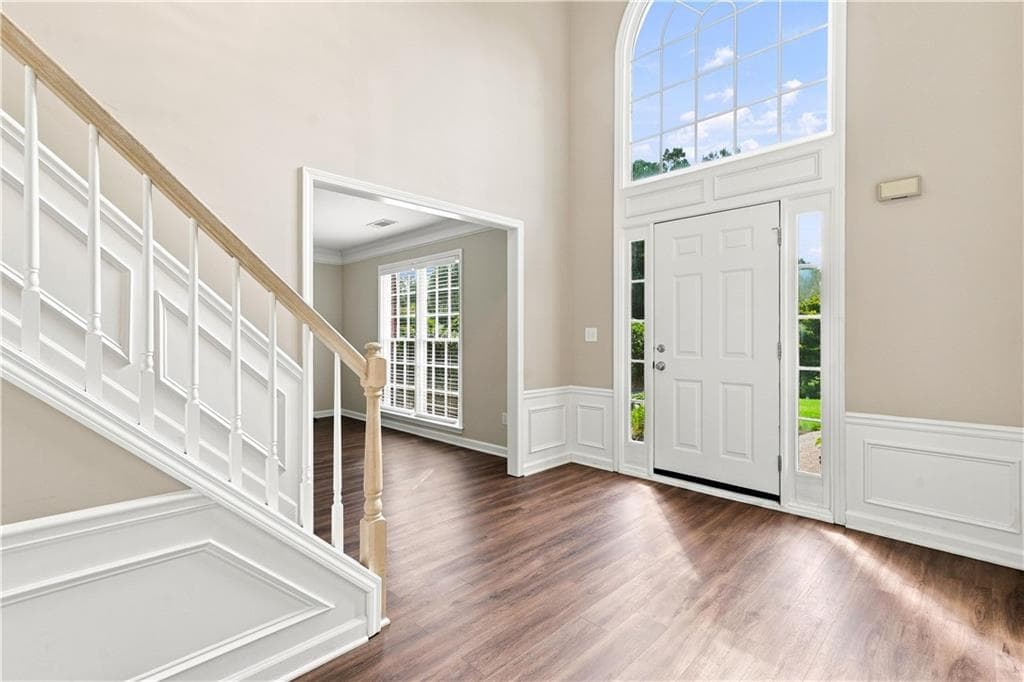 5 bedroom, 3 bathroom, 3,298 sq ft single family residence under contract at 1105 Olivine Drive, Johns Creek, GA 30022 — photo 7