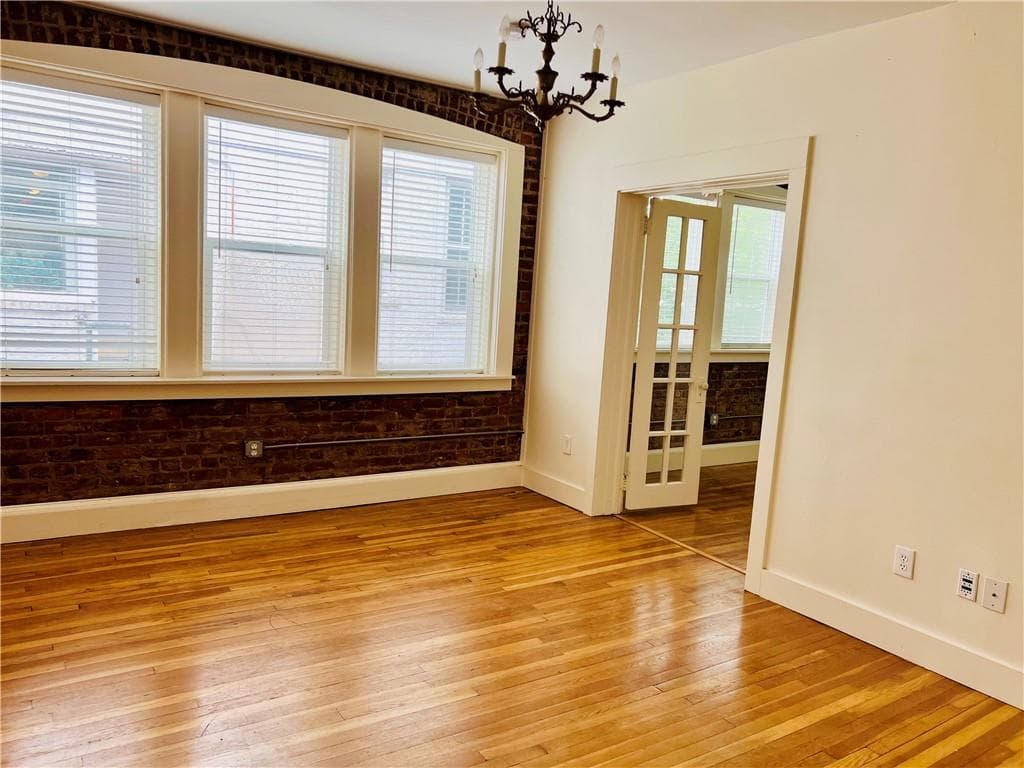 1 bedroom, 1 bathroom, 561 sq ft condominium for sale at 373 Moreland Avenue 307, Atlanta, GA 30307 — photo 2