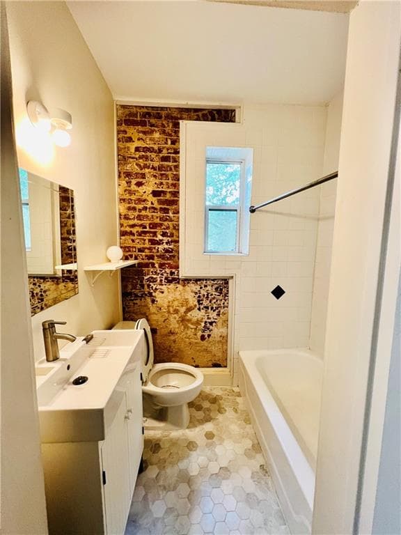 1 bedroom, 1 bathroom, 561 sq ft condominium for sale at 373 Moreland Avenue 307, Atlanta, GA 30307 — photo 6