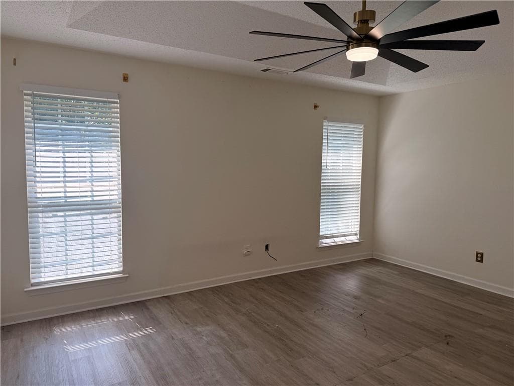 5 bedroom, 3 bathroom, 2,004 sq ft single family residence for sale at 5867 Amerson Lane, Ellenwood, GA 30294 — photo 8