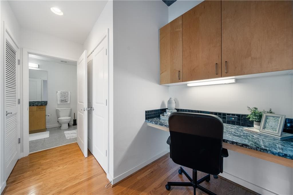 1 bedroom, 1 bathroom, 779 sq ft condominium for rent at 250 Pharr Road 412, Atlanta, GA 30305 for $2,150 a month — photo 7