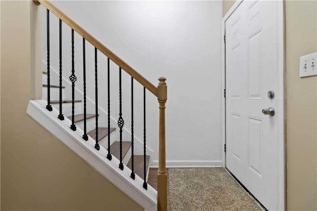 2 bedroom, 2 bathroom, 1,146 sq ft condominium for sale at 2340 Beaver Ruin Road 16, Norcross, GA 30071 — photo 3